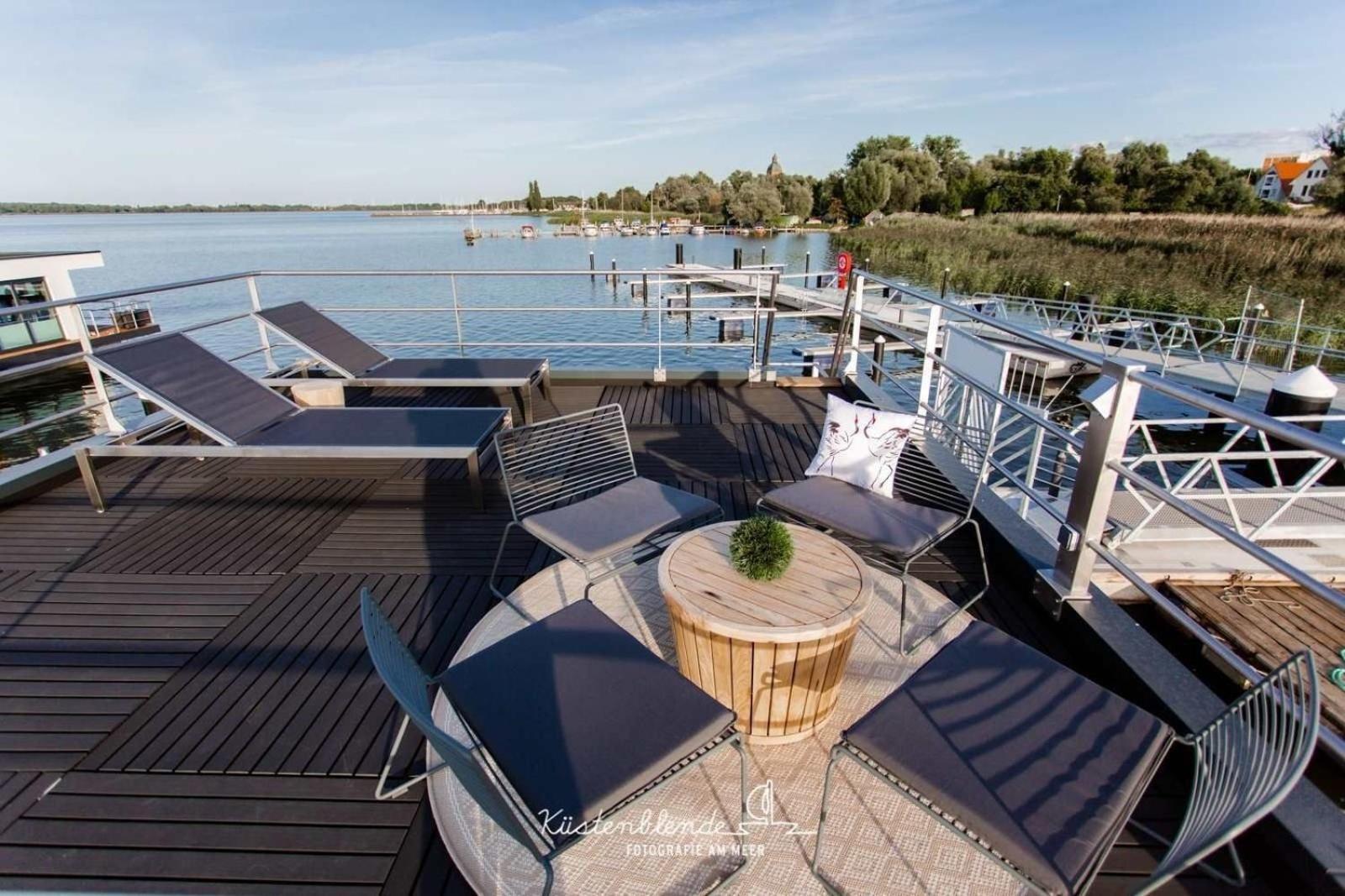 Hotel Hausboot Kranichnest Ribnitz-Damgarten Exterior foto